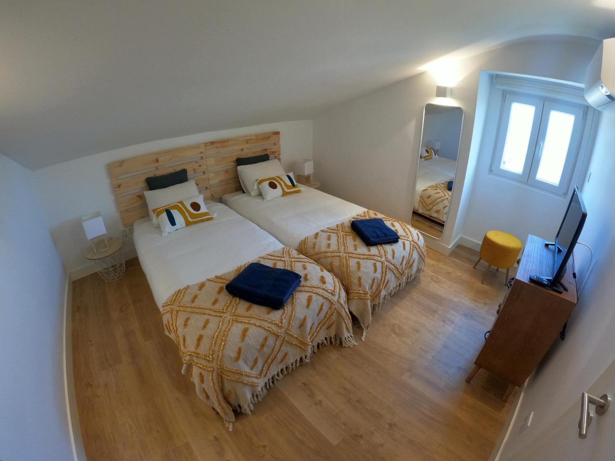 Lisbon, T2 Renewed Duplex With River View, Beato, Lisboa Εξωτερικό φωτογραφία